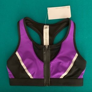 Fabletics Emmy sports bra